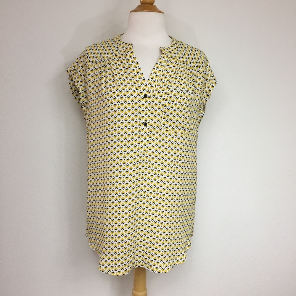 Maison d’ Amelie Women Paris Golden White Chevron Cap Sleeve Blouse Tunic Size S